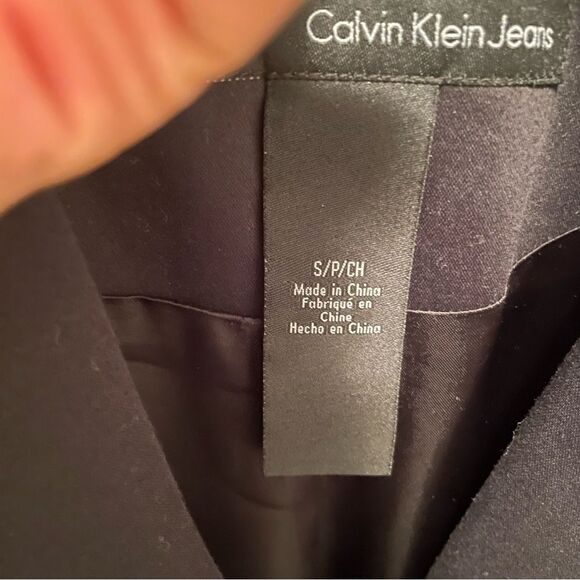 Single Button Blazer   - Picture 5 of 7